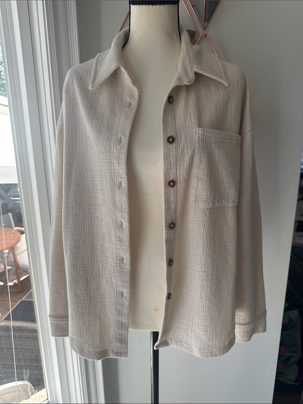 OAK + FORT women’s Textured Button-Up Shirt Jacket Shacket Cream Cotton Size XS